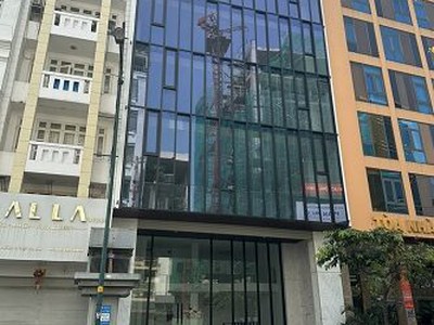 Cho thuê 3 tầng trong tòa nhà 7 tầng 1 hầm làm văn phòng 2