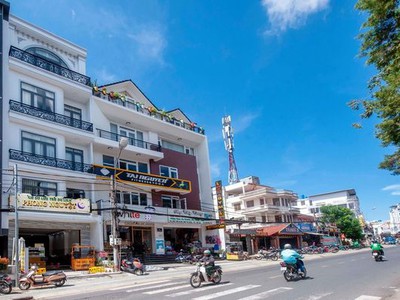 Bán khách sạn mặt tiền bùi thị xuân phường 2 đà lạt 0