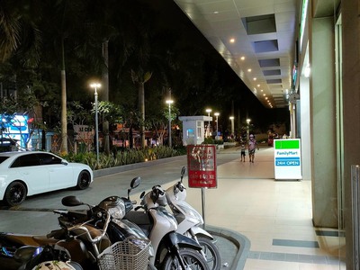 Cho thuê shophouse chung cư galaxy  nguyễn khoái, quận 4 .diện tích 40 m2 - có sẵn quầy kệ tủ y 1