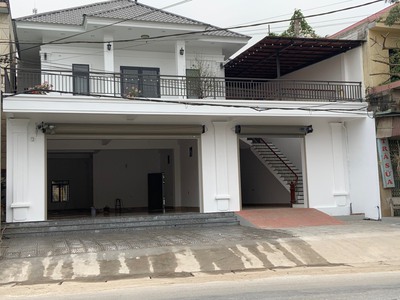 Cho thuê nguyên tầng 1 nhà mặt đường ql 70, xã tây cốc. 0