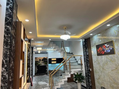 Bán nhà mặt phố mễ trì 82m2, 5 tầng, lô góc, kinh doanh, sổ đẹp, gía 15.2 tỷ 0