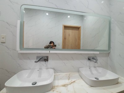 Biệt thự cho thuê KDC Himlam,Tân Hưng Q7. Dt 10x20,hầm, lửng 3 lầu.7p,thang máy nhà trống.Giá 110tr 0