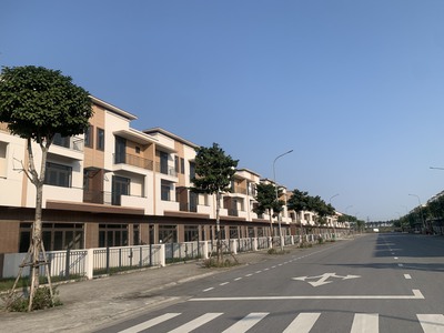 Bán nhà phố trục 26m khu centa vsip giá tốt, vị trí đẹp 2