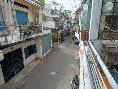 Bán nhà mặt tiền tái thiết, tân bình, ngang 5.3 x 19, nhỉnh 10 tỷ. 2