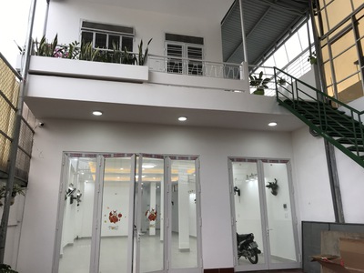 Cho thuê làm văn phòng mặt bằng tầng một và một phòng tầng hai, nhà 277 Nguyễn Tri Phương, phường Hò 7