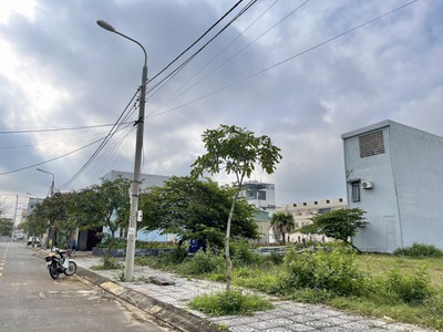 Chính chủ bán 100m2 đường 10.5m 1.9 tỷ mua ở đông đúc ngay sát Nguyễn Lương Bằng ra bãi tắm 1km 0