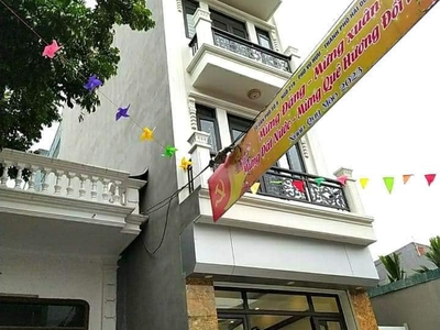 Bán nhà mặt ngõ to phố Vũ Hựu, ph Thanh Bình, TP HD, 4 tầng, 61.4m2, 4 ngủ, ngõ to 0