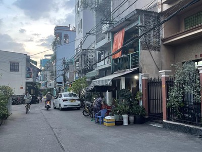 Bán nhà hxh siêu đẹp giá siêu rẻ đường phú thọ - p.1- q.11 - 30m2 - nhỉnh 3 tỷ. 0