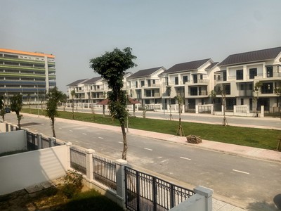 Bán căn biệt thự 180m đẹp từ giá đến vị trí có 7 ngân hàng hỗ trợ. mua được lời ngay 500tr 3