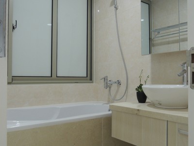 Cho thuê căn hộ 1 ngủ, 1 khách, FULL NỘI THẤT CAO CẤP, phố Yên Ninh, Ba Đình 4