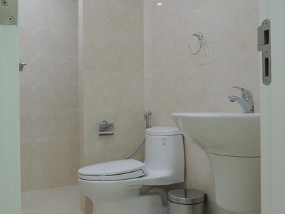 Cho thuê căn hộ 1 ngủ, 1 khách, FULL NỘI THẤT CAO CẤP, phố Yên Ninh, Ba Đình 5