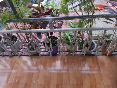 Cho thuê nhà tập thể ngõ 466 Đê La Thành 2