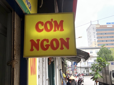 Tìm nữ phục vụ hàng ăn - từ 18tuoi trở lên 0
