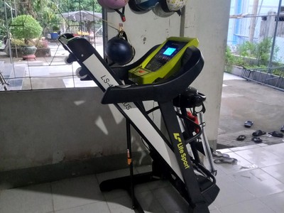 Máy chạy bộ Lifesport LS-4000 ưu đãi SIÊU TO KHỔNG LỒ ĐẾN 45 3