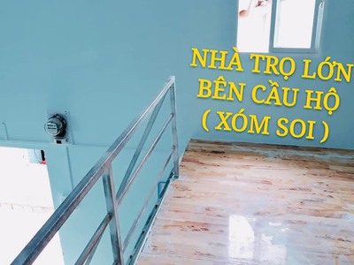 Cho thuê : phòng trọ lớn   bên hộ- xóm soi- vĩnh hội      đầy đủ tiện nghi 2