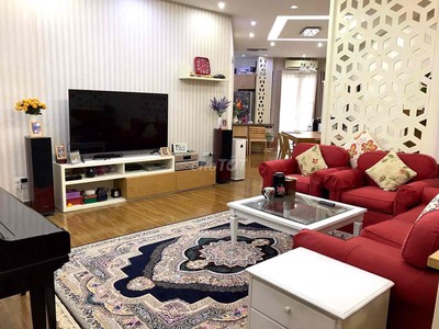 Chính chủ bán căn hộ tặng full nội thất dt 152,5 m2 nằm tại phường trung hoà, quận cầu giấy, hà nội 0