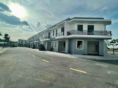 Bán Nhà Ở Xã Hội Liền Kề 1 trệt 1 lầu, DTXD 100m2, Giá 480tr, trả góp từ 4,1tr/TH. 0