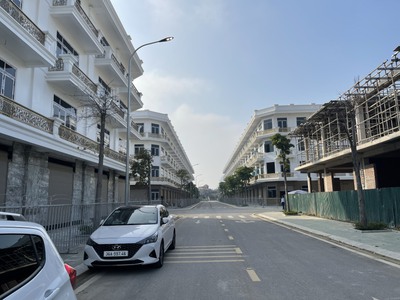 Tặng 160 triệu, mặt đại lộ csedp. giá từ hơn 3 tỷ 0