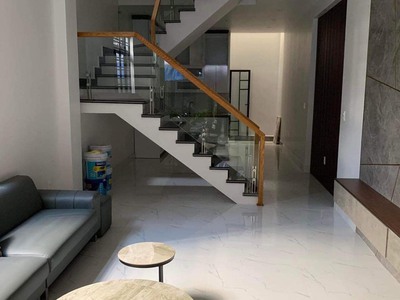 Cho thuê nguyên nhà 4 tầng trong ngõ 90 Hùng Vương, Hồng Bàng 2