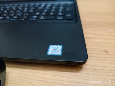 Cần bán Laptop Dell core i7 Ram 16Gb, cạc rời  SSD 256Gb Sách tay từ Nhật 4