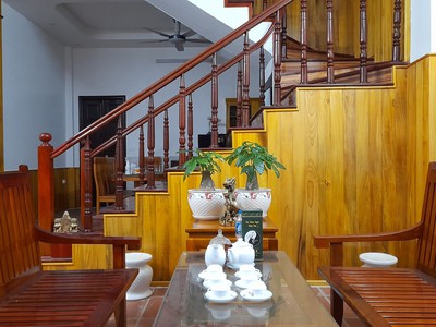 Bán nhà đẹp ngọc thuỵ long biên,60m2, 5 tầng, 6 phòng rộng đầu tư homestay rất tốt giá: 5.75 tỷ 1