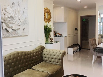 Chính chủ cần bán căn 2pn vinhomes central park, view hồ bơi thoáng mát 7 tỷ 2