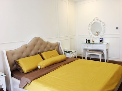 Chính chủ cần bán căn 2pn vinhomes central park, view hồ bơi thoáng mát 7 tỷ 3