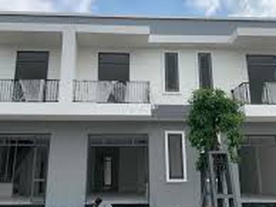 Bán nhà  trệt lầu đối diện chợ Chánh Lưu TT TX Bến Cát 0
