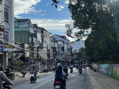 Cần bán gấp căn nhà vị trí đẹp tại nguyễn văn trỗi, phường 2, tp đà lạt 2