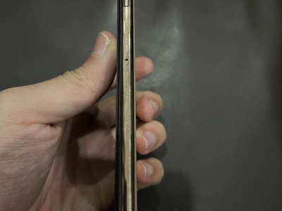 Iphone Xsmax 64gb, bản quốc tế màu gold zin siêu đẹp, mới 3