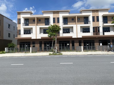 Bán gấp nhà phố 3 tầng trục đi bộ 26m khu đô thị centa city chỉ với 7 tỷ 120m2 0