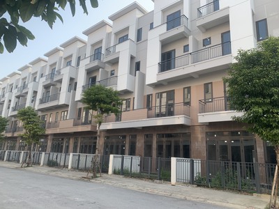 Chỉ từ 38tr/m2 sở hữu ngay căn shophouse chân đế chung cư tại centa Vsip 2