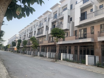 Chỉ từ 38tr/m2 sở hữu ngay căn shophouse chân đế chung cư tại centa Vsip 3