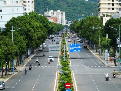 Giảm sốc 35 tỷ còn 29 tỷ  bán nhà đang kinh doanh  thuê có thu nhập hàng tháng nhà mặt tiền lê hồng 0