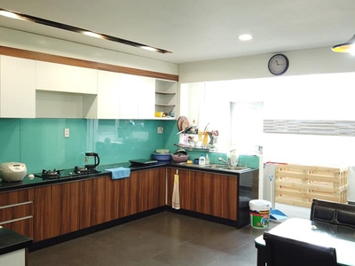 Bán gấp nhà ngộp ngân hàng bán nhà 3 tầng   1 sân thượng, p. thạnh xuân, q12 giá 4.9 tỷ/200m2 sàn, 1