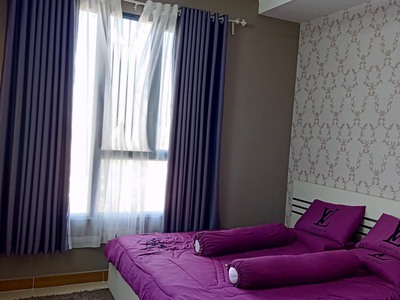 Căn hộ có diện tích 161m2, gồm 3 phòng ngủ, 2 phòng tắm, đầy đủ nội thất cao cấp. 3