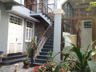 Biệt thự trung tâm q1, dòng tiền 3000 usd/tháng, vừa ở - kinh doanh siêu tốt. 1