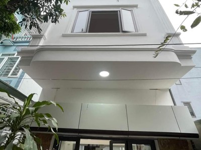 Cho thuê nhà riêng mới tinh 2,5 tầng tại Thư Trung - Văn Cao 0