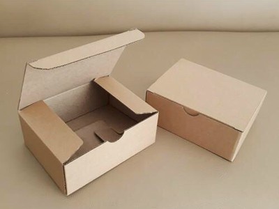 Thùng Giấy . hộp piza . kiểu . gài . in miễn phí theo yêu cầu 2