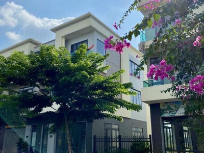 Hot   hot   hot   cần bán gấp nhà 4 tầng tiện ích đầy đủ. 2