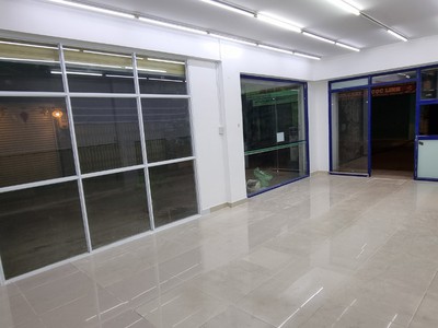 Cho thuê nhà 2 mặt tiền góc ngả tư vĩnh viễn và nguyễn tri phươn, giá chỉ 29t/t. 2