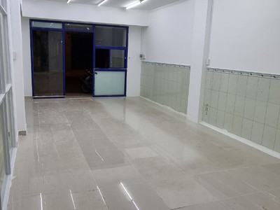 Cho thuê nhà 2 mặt tiền góc ngả tư vĩnh viễn và nguyễn tri phươn, giá chỉ 29t/t. 0