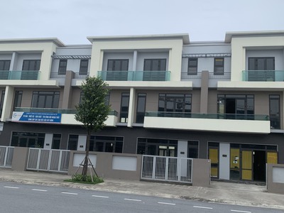 Nhà phố đẹp nhất dự án centa city chỉ với hơn 7 tỉ đã hoàn thiện đẹp lung linh 3