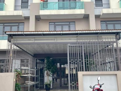 Nhà phố đẹp nhất dự án centa city chỉ với hơn 7 tỉ đã hoàn thiện đẹp lung linh 1