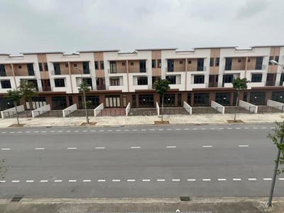 Nhà phố đẹp nhất dự án centa city chỉ với hơn 7 tỉ đã hoàn thiện đẹp lung linh 0