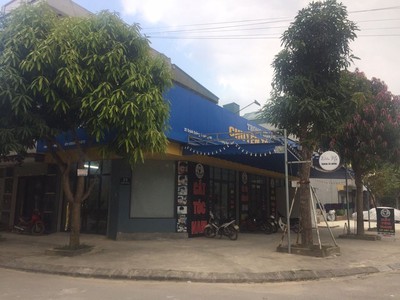 Nhà  đẹp 3  mặt tiền  có 1 không 2 vỉa hè đỗ 10 xe ô tô  giá siêu đầu tư tp thanh hóa. mb790 0