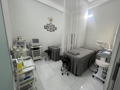 Cần sang spa đang hoạt động tốt tại nguyễn oanh, q.gò vấp   gần ngã tư phan văn trị   , tel : 3