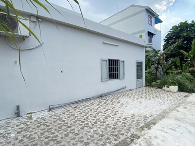 Cần cho thuê nhà riêng gần trường gần Siêu thị, diện tích 9mx7m 4