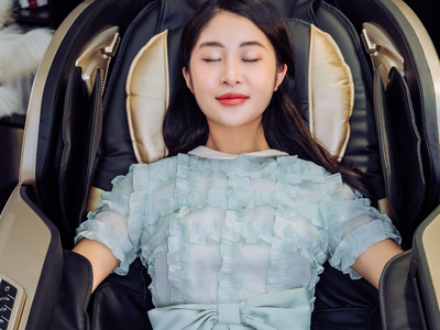 Ghế massage Lifesport LS-599 vàng đồng siêu phẩm mới ra mắt 2