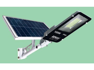 Đèn năng lượng mặt trời Rạng Đông 10w là dòng sản phẩm được sản xuất hoàn toàn 0